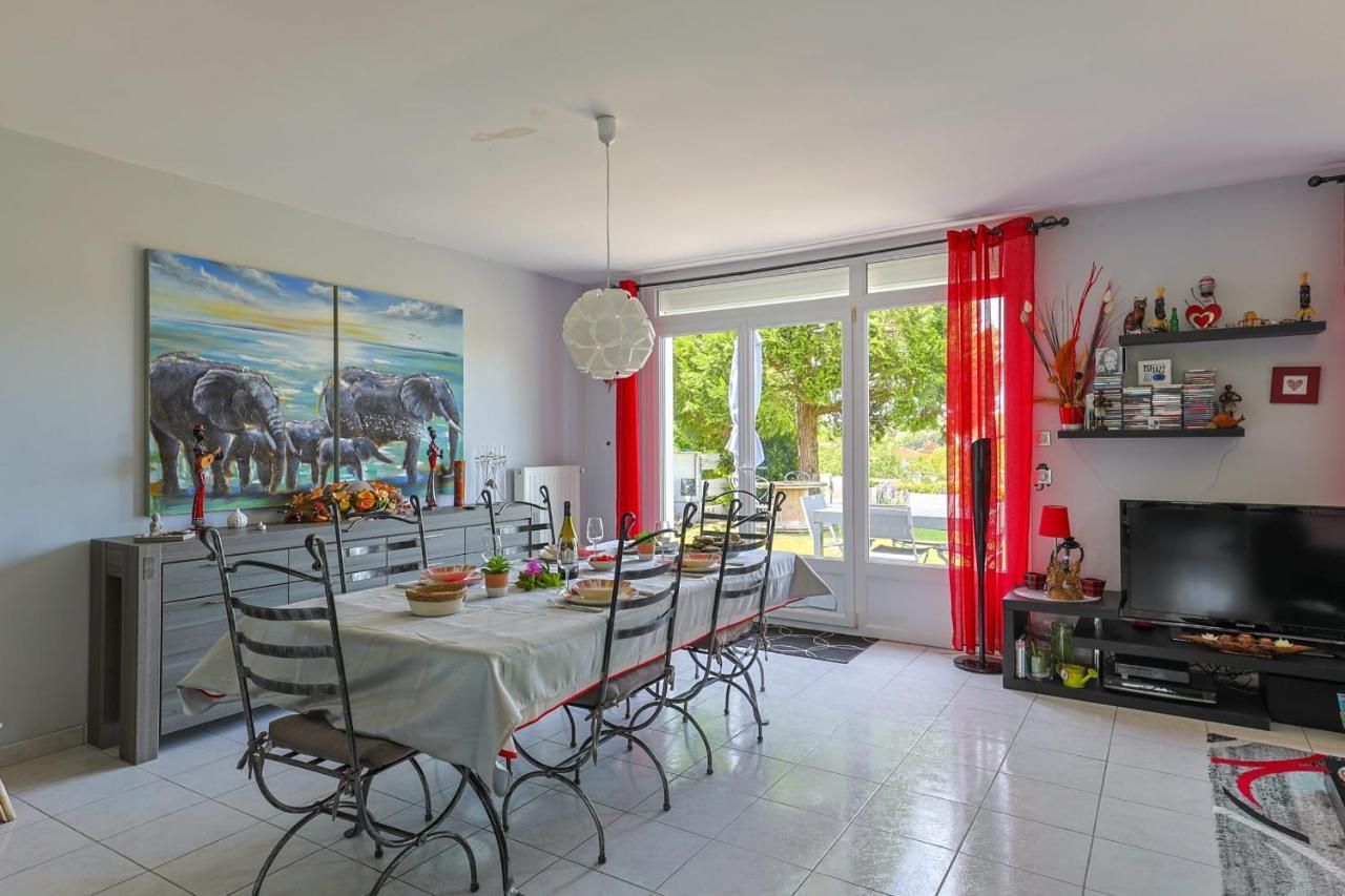 "Logis Debussy"- Saintes Villa Exterior photo