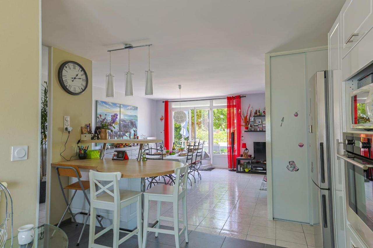 "Logis Debussy"- Saintes Villa Exterior photo